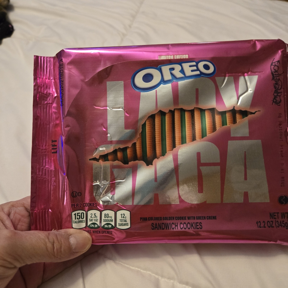 Oreo Lady Gaga Sandwich Cookies